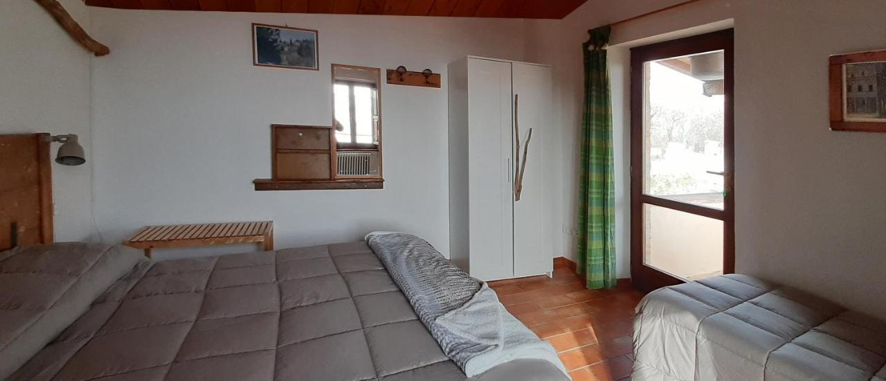 Country House Ca' Vernaccia Guest House อูร์บีโน ภายนอก รูปภาพ
