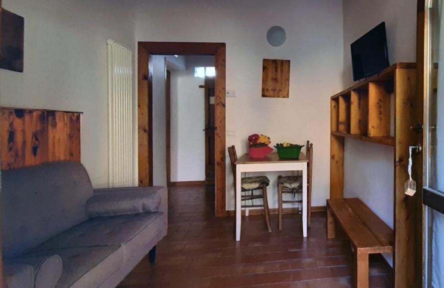 Country House Ca' Vernaccia Guest House อูร์บีโน ภายนอก รูปภาพ