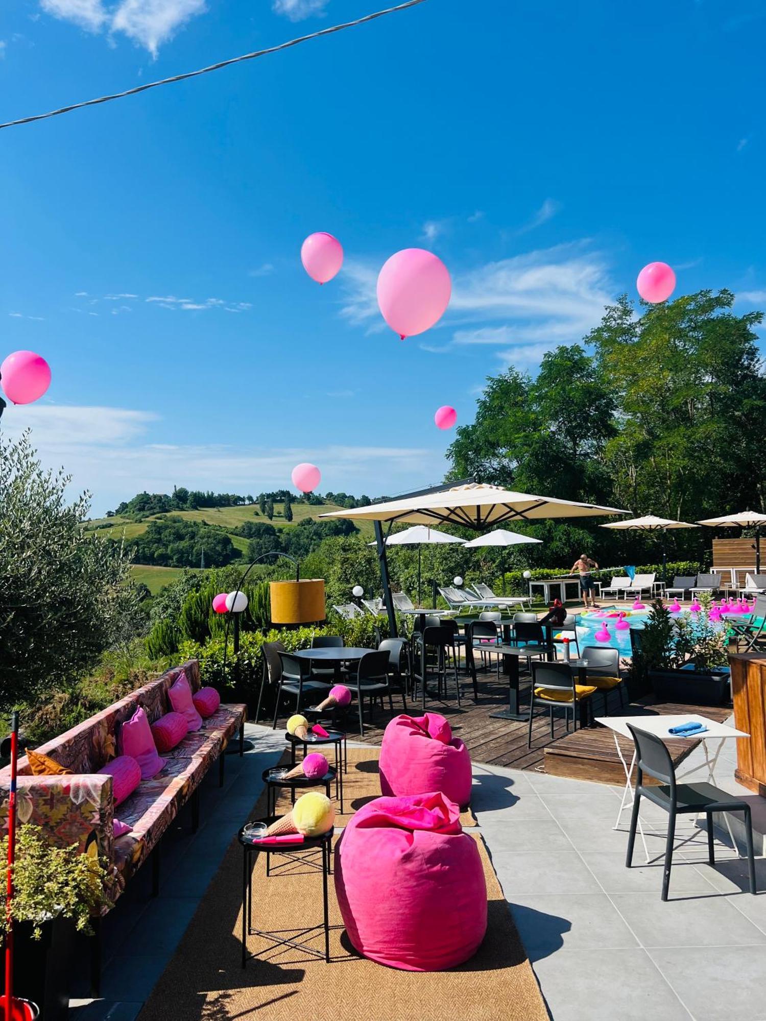 Country House Ca' Vernaccia Guest House อูร์บีโน ภายนอก รูปภาพ